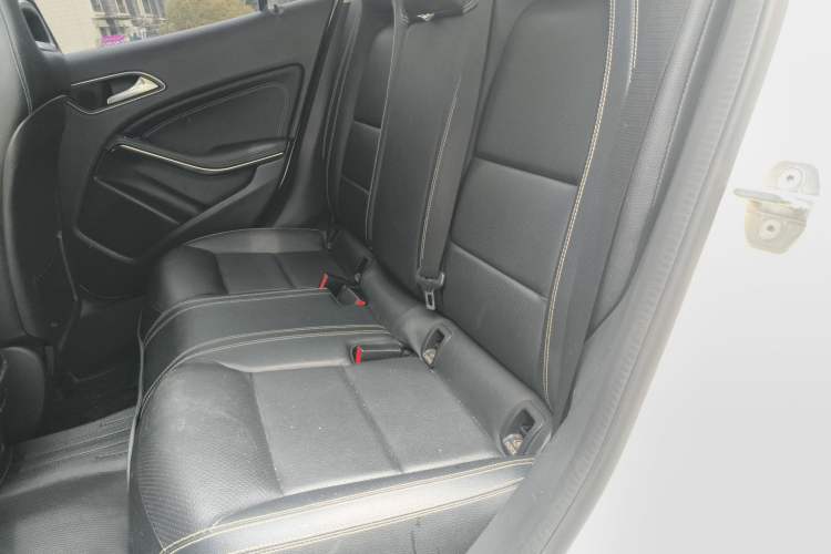 Used Mercedes-Benz GLA 2018 GLA 200 Sport Edition Left Rear Seat