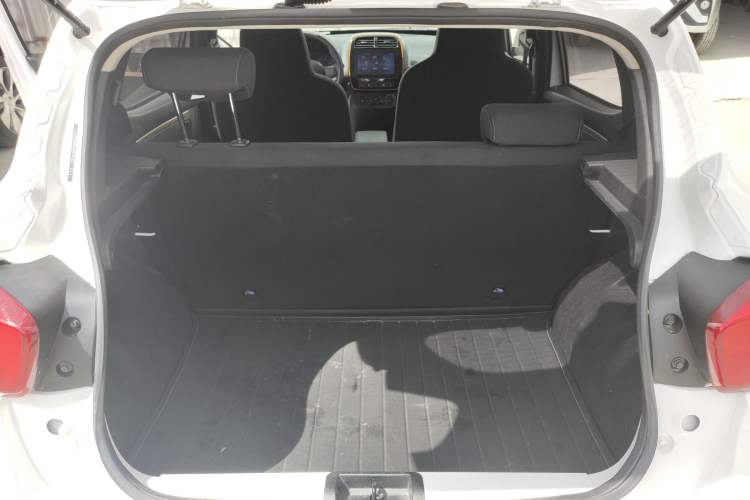 Used Dongfeng NAMMI EX1 2021 Quality Edition Trunk