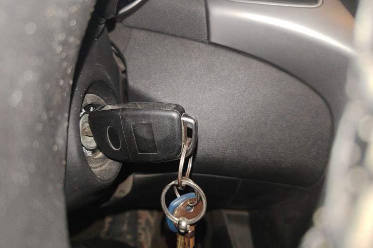 Used Hyundai Elantra (5th Generation / Langdong) 2016 1.6L Automatic Smart Version