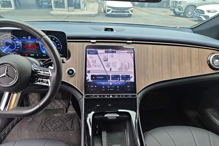 Used Mercedes-Benz EQE 2022 350 Pioneer Edition Audio And AC Panel