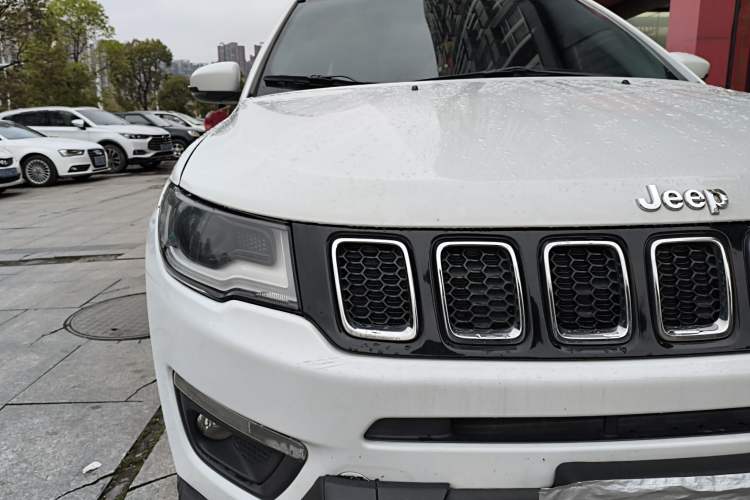 Used Jeep Compass 2017 200T Automatic Family Edition