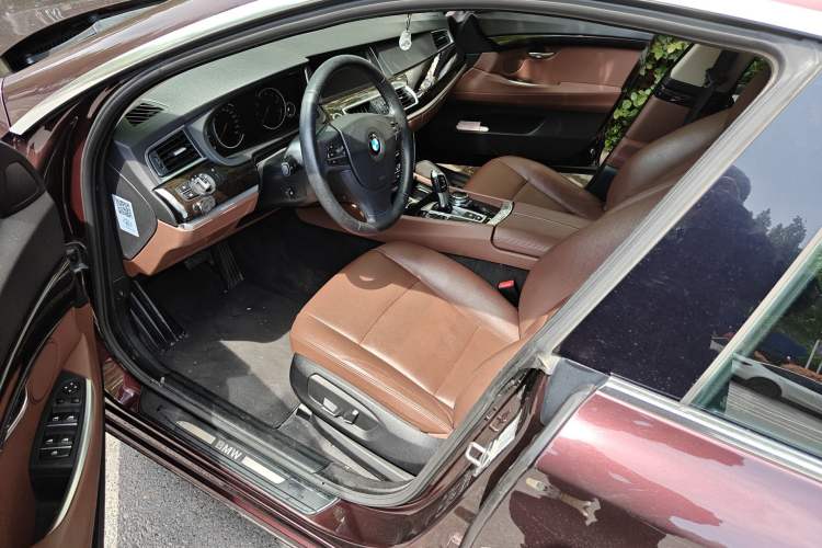 Used BMW 5 Series GT 2014 528i Leading Model Driver Seat