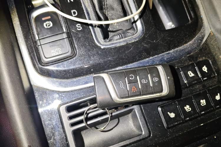 Used GAC Trumpchi GS8 2017 320T Two-Wheel Drive Luxury Smart Connectivity Version (7 Seats)