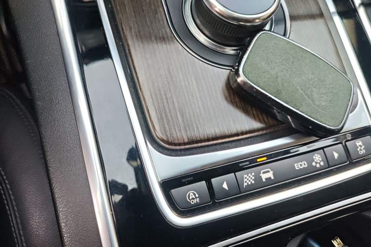 Used Jaguar XFL 2018 XFL 2.0T 200PS Elite Edition
