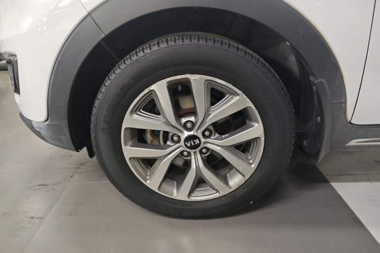 Used Kia Sportage R 2015 2.0L Automatic Two-Wheel Drive GLS Exterior 3