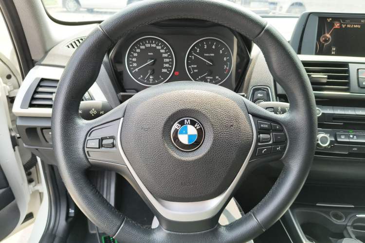 Used BMW 1 Series 2015 118i Leading Model Steering Wheel