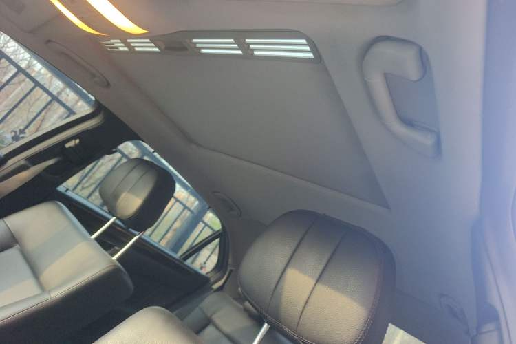 Used Mercedes-Benz E-Class 2011 E 200 L CGI Elegant Model