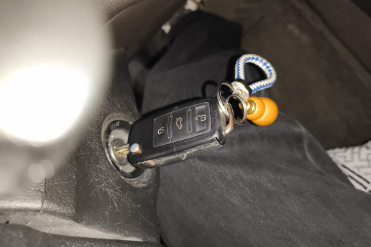 Used Wuling Hongguang V 2019 1.5L Base Version China VI LAR Vehicle Key