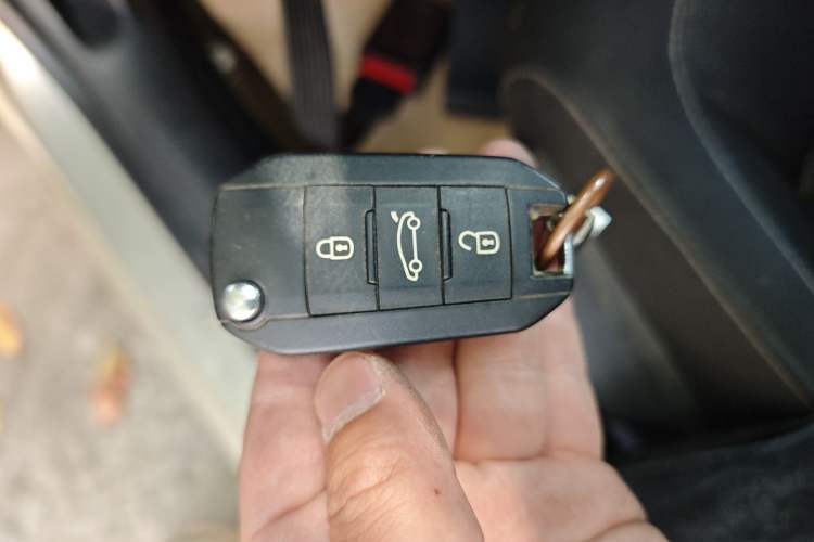 Used Citroen C4 Sega 2016 1.6L Manual Comfort Model Interior 1