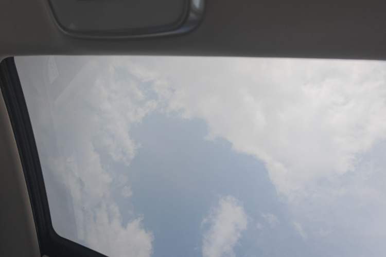 Used Hongqi H5 2023 2.0T Automatic Smart Connect Flagship Edition
