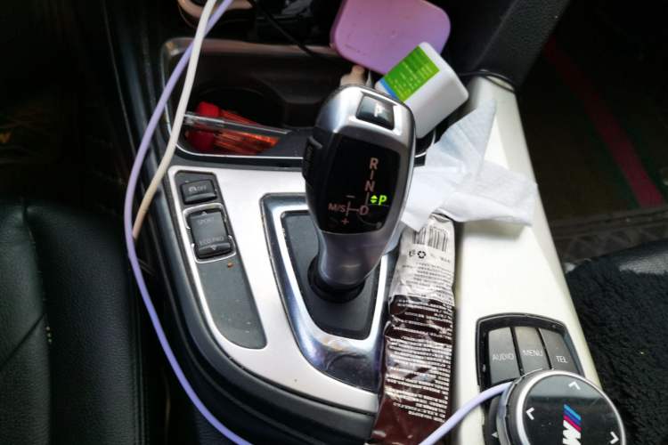 Used BMW 3 Series GT 2013 320i Leading Model
