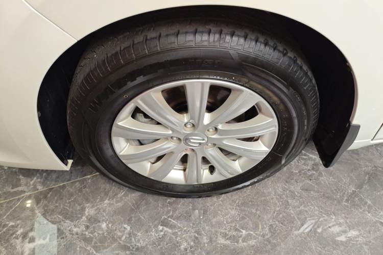 Used GAC Trumpchi M6 2019 270T Automatic Luxury Edition (7-seater) China V Standard Exterior 4