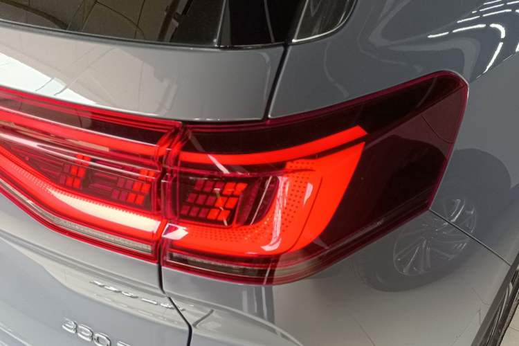 Used Volkswagen Talagon 2021 330TSI Two-Wheel-Drive Luxury Edition – Scenic Version Right Rear Taillight