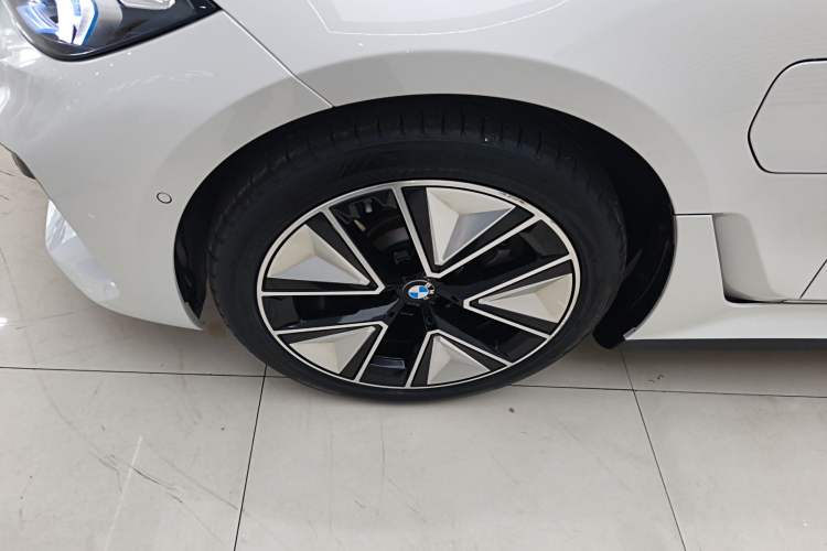 Used BMW i3 2025 eDrive 40 L Midnight Sports Package