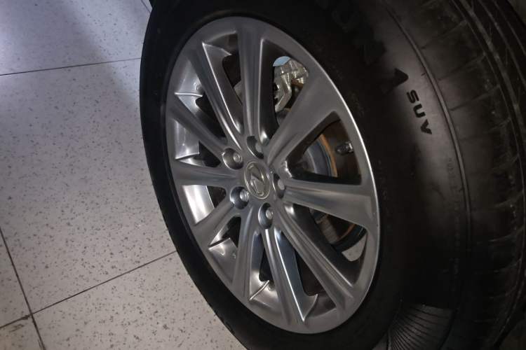 Used Lexus NX 2015 200 All-Wheel Drive Fēngshàng Edition Right Rear Wheel Hub