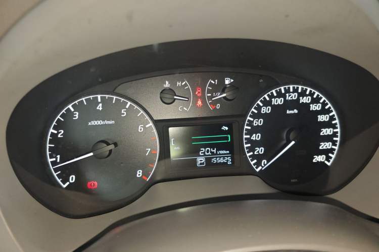 Used Nissan Sylphy 2012 1.6XE CVT Comfort Edition Instrument Cluster
