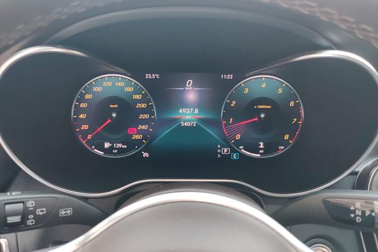 Used Mercedes-Benz GLC 2021 GLC 260 L 4MATIC Luxury Model Instrument Cluster