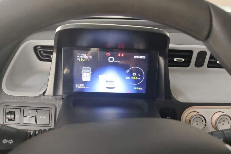 Used Wuling Hongguang MINIEV 2021 Macaron Fashion Edition Lithium-Ion Battery