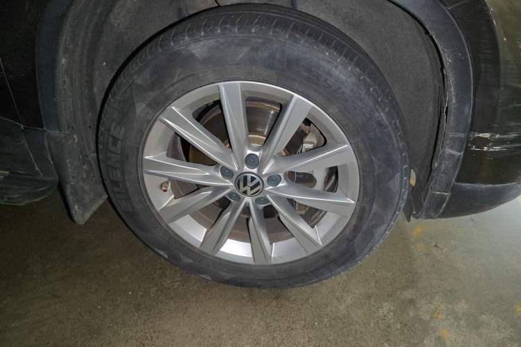 Used Volkswagen Tiguan L 2016 280TSI Automatic Two-Wheel Drive Silk Road Comfort Edition