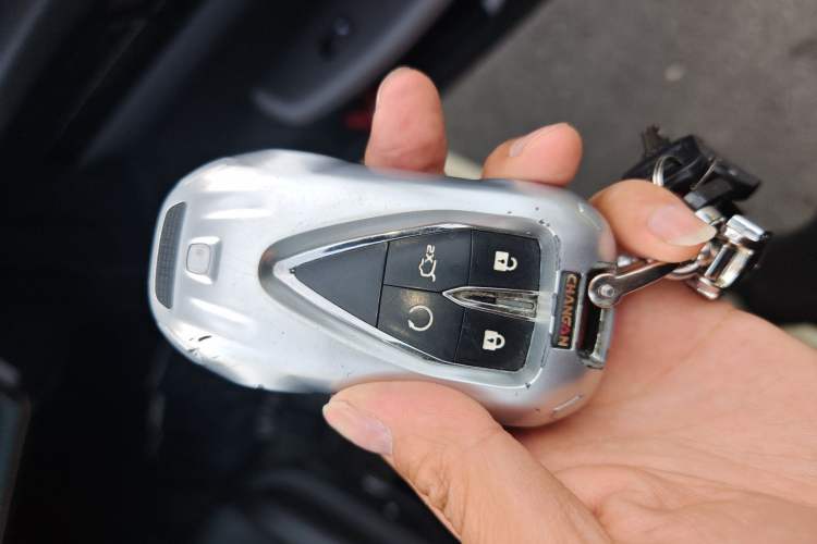 Used CHANGAN UNI-V 2022 1.5T Prestige Version
