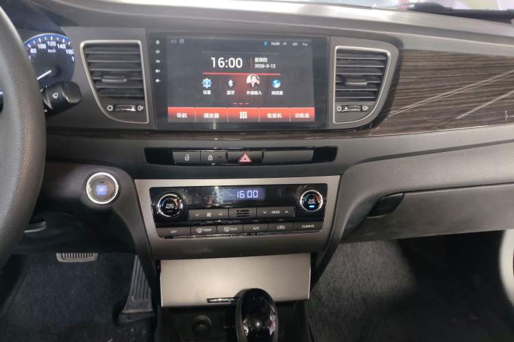 Used Hyundai Mistra 2016 1.8L Automatic Smart GLS
