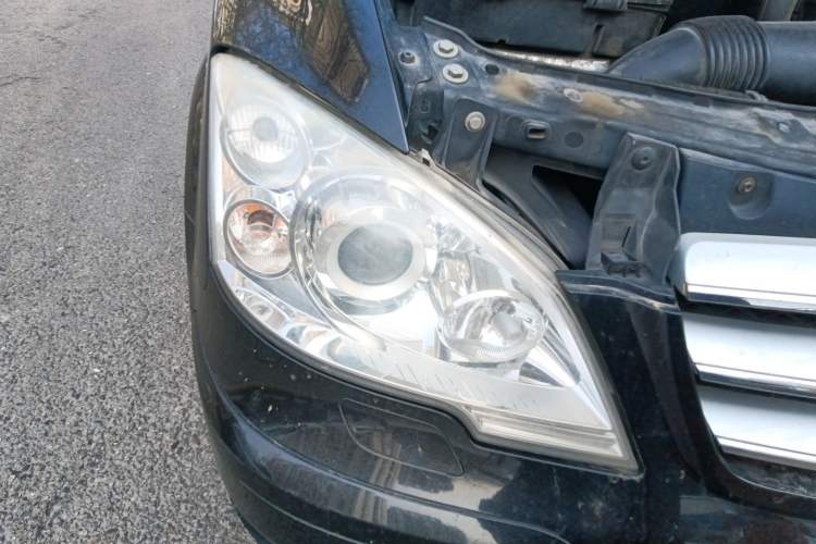 Used Mercedes-Benz Viano 2013 3.5L Haoci version Right Front Headlight