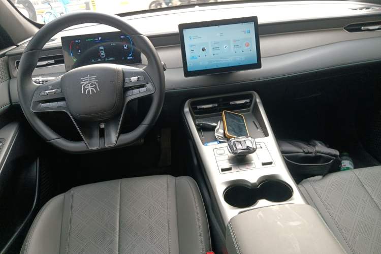 Used BYD Qin PLUS 2025 DM-i Smart Drive 55KM Leading Model
