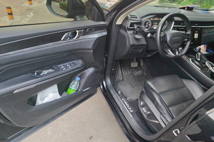 Used Lynk & Co 01 2021 2.0TD Two-Wheel-Drive Pro Trim Driver Seat