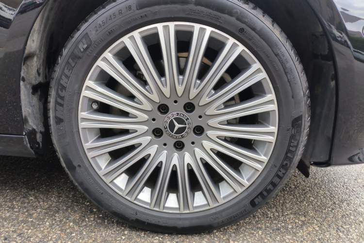 Used Mercedes-Benz E-Class 2021 E 300 L Stylish Model
