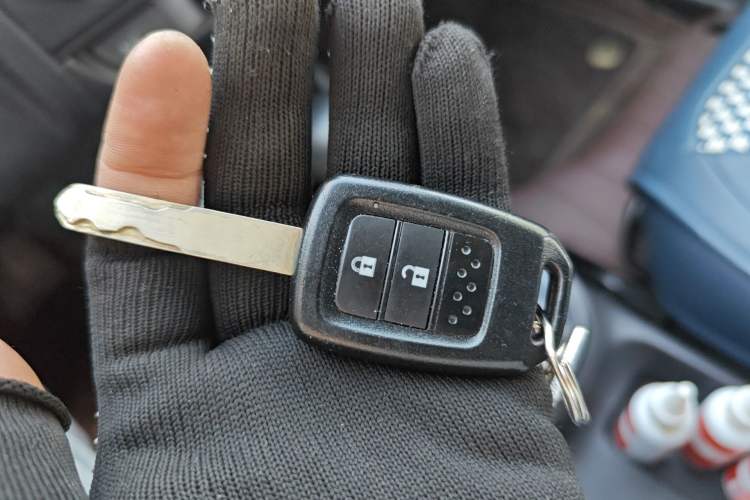 Used Honda Fit 2016 1.5L LX CVT Comfort Model Vehicle Key