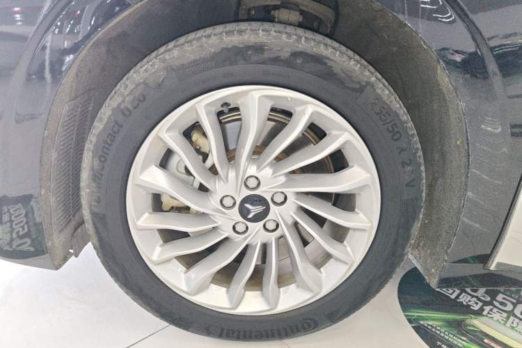 Used VOYAH Dream 2024 PHEV Extended-Range Premium Edition Exterior 4