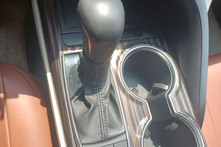 Used Toyota Camry 2019 2.5G Luxury Edition China VI Standard
