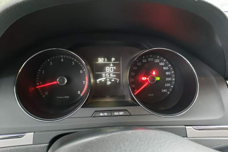 Used Volkswagen Bora 2014 1.6L Automatic Fashion Model