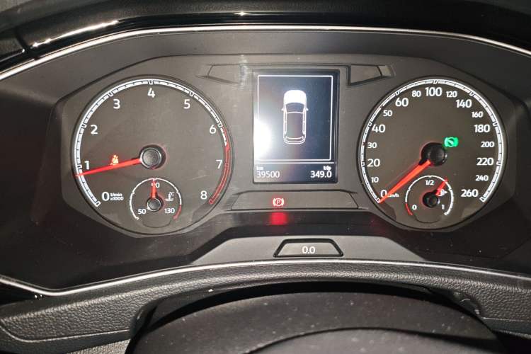 Used Volkswagen T-ROC 2019 280TSI DSG Two-Wheel Drive Comfort Version China VI Standard
