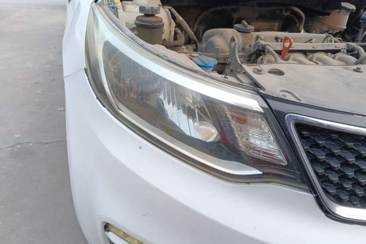 Used Kia K2 2015 Sedan 1.4L MT GLS