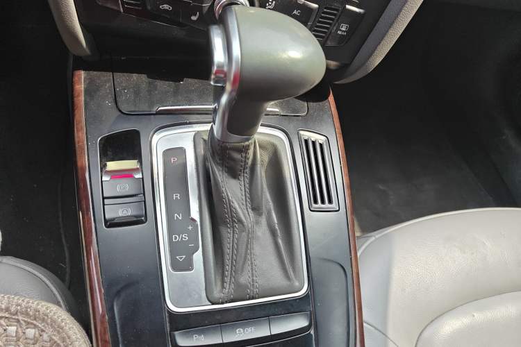 Used Audi A4L 2013 35 TFSI Automatic Comfort Model
