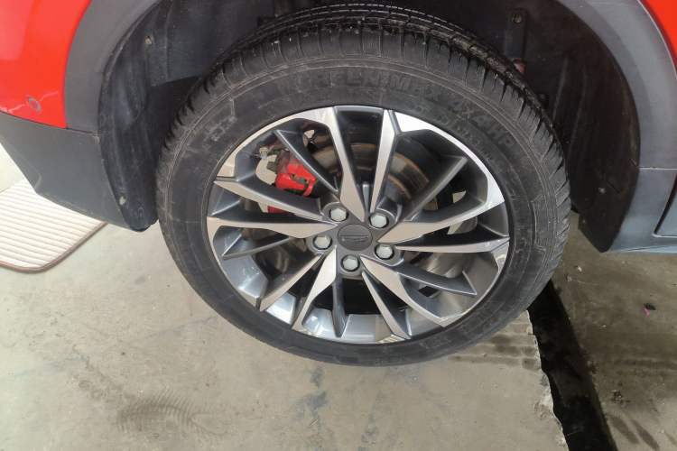 Used Geely Auto Coolray 2019 Sport Model 260T DCT Battle China V Standard Right Rear Wheel Hub