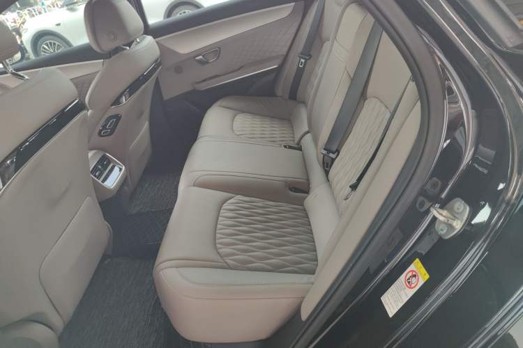 Used BYD Han 2024 EV Glory Edition 605KM Front-Wheel-Drive Premium Model