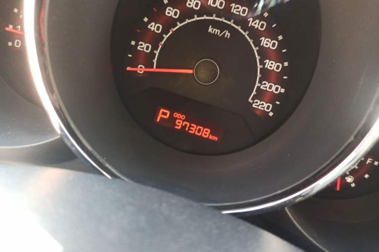 Used Kia Soul 2013 1.6L AT Premium Odometer Close Up