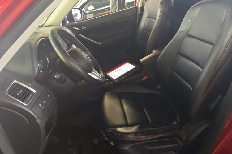 Used Mazda CX-5 2015 2.0L Automatic Two-Wheel Drive Urban Version Left Front Seat