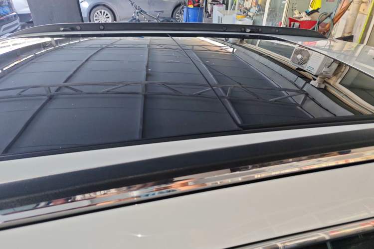 Used Jeep Compass 2017 200T Automatic Enjoyment Version Roof