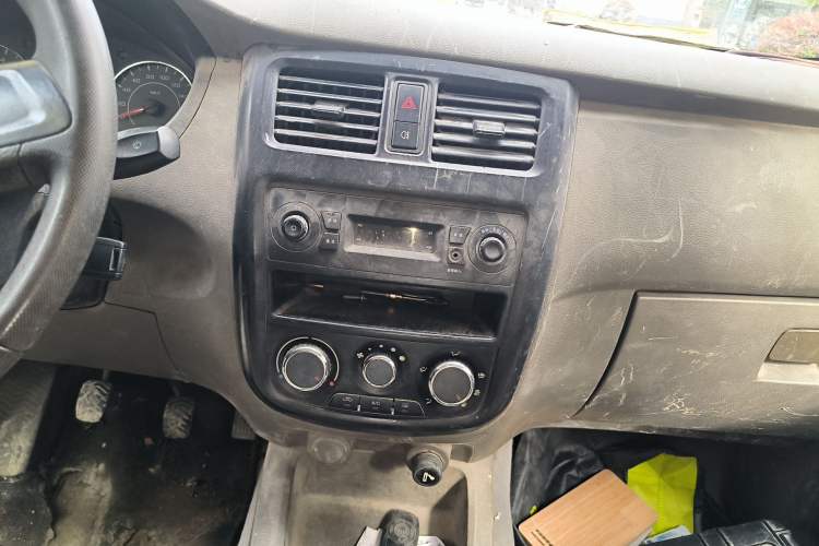 Used Wuling Rongguang V 2019 1.5L Van - Utility Model
