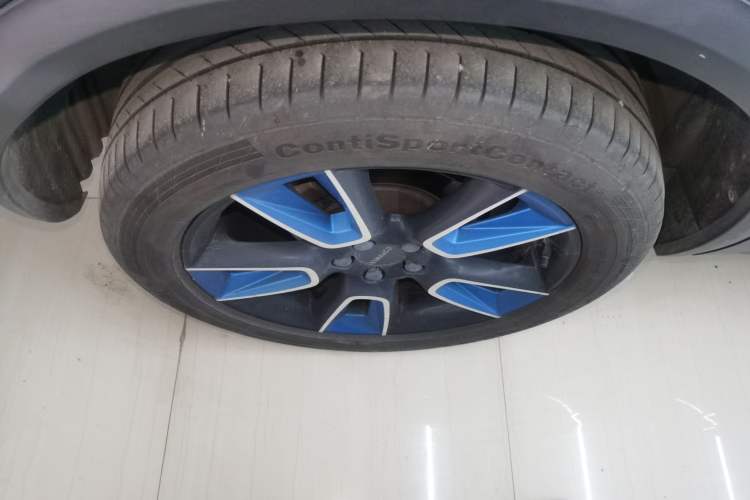 Used Lynk & Co 01 2017 2.0T Two-Wheel Drive Zhaopu Version Right Rear Wheel Hub