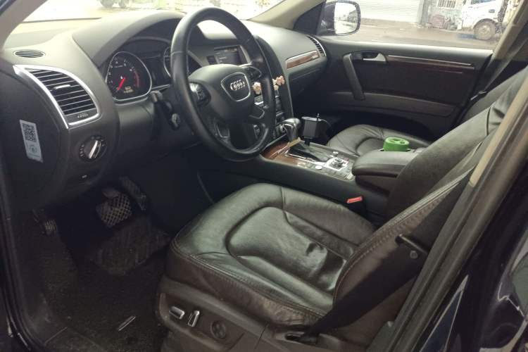 Used Audi Q7 2014 35 TFSI Sport Edition Left Front Seat