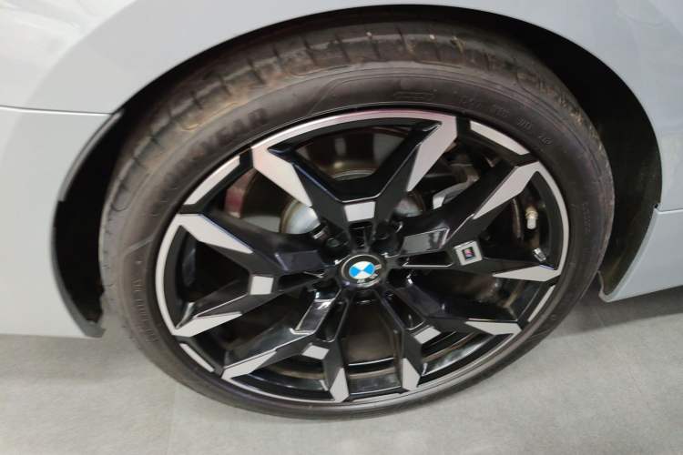 Used BMW 4 Series 2024 430i M Sport Night Edition Exterior 3