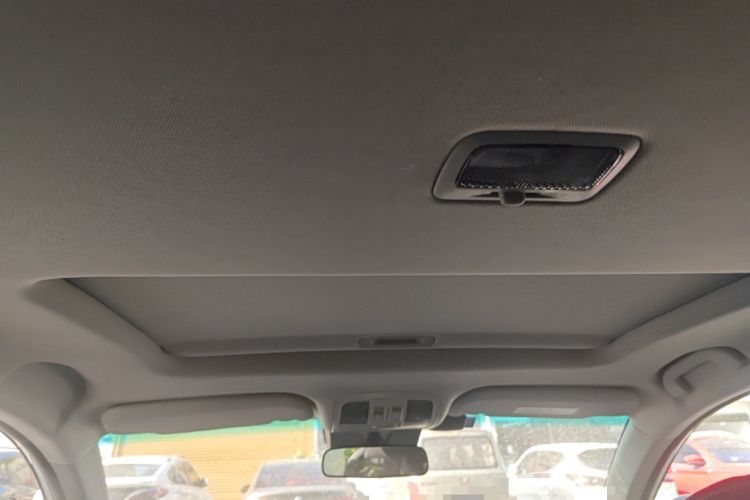 Used Luxgen U6 SUV 2014 2.0T Flagship Edition Headliner