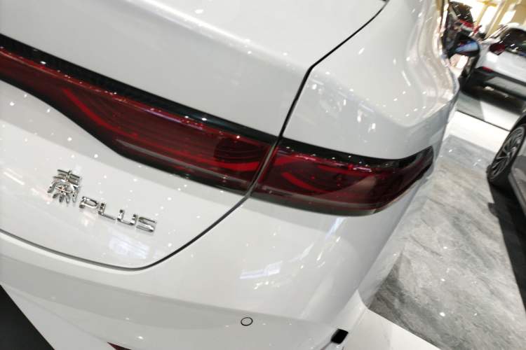 Used BYD Qin PLUS 2025 DM-i Smart Drive 55KM Leading Model