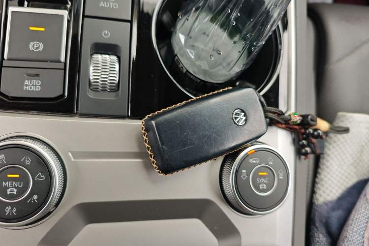 Used Volkswagen Touareg 2022 3.0 TSI Luxury Edition Black Diamond Sport Package
