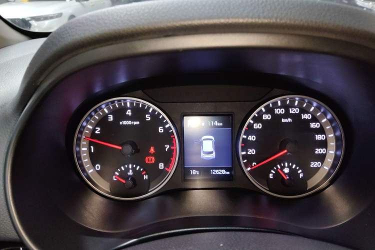 Used Kia kx1 Stonic 2021 1.4L CVT Fun & Sunroof Model
