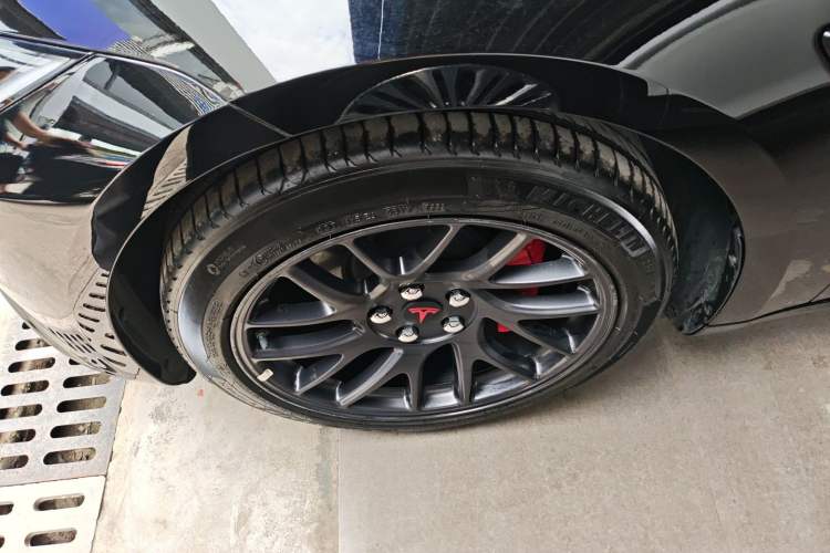 Used Tesla Model 3 2023 Rear-Wheel-Drive Version
